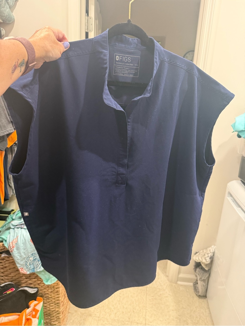 Figs Navy Scrub Top Size XXL